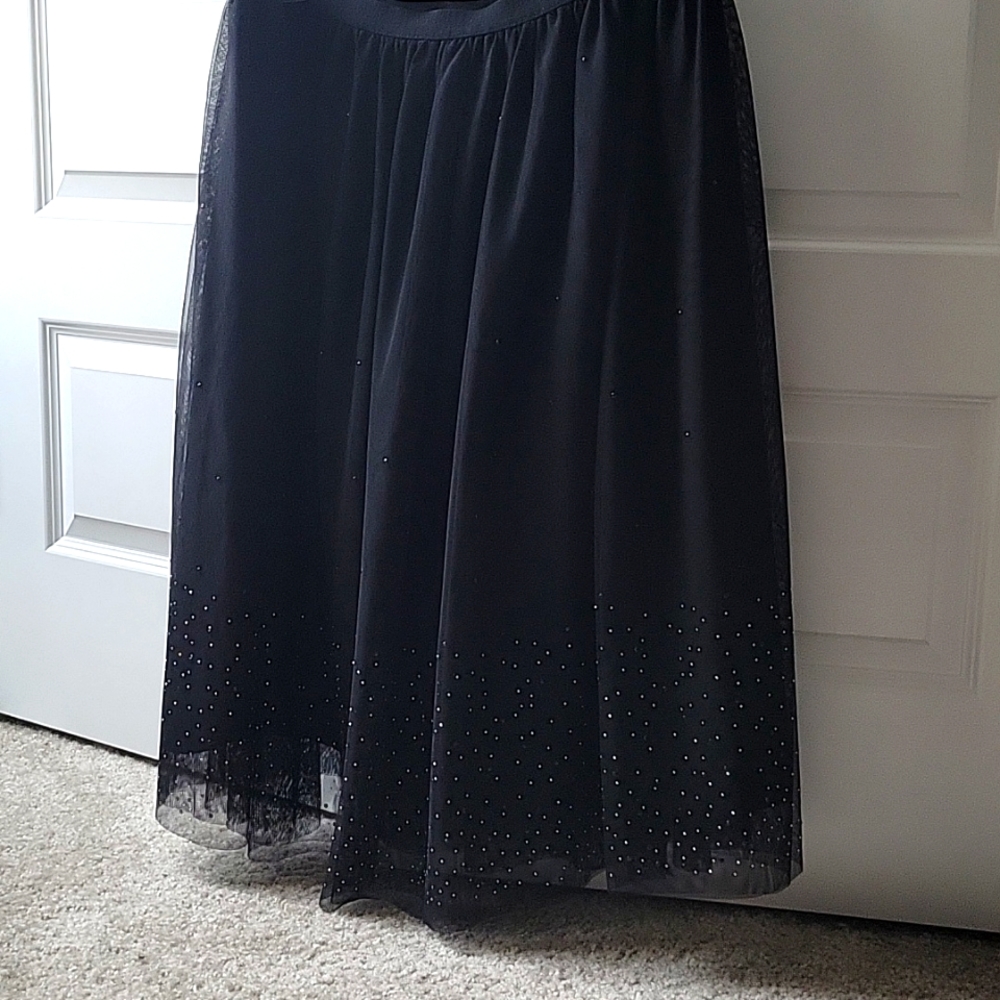 Black skirt